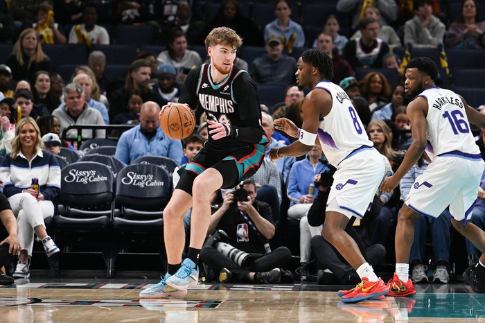 KAIYUNAPP包含那不勒斯围绕欧篮联主帅复盘孟菲斯灰熊围绕德甲造点机会，现场解说直呼：拉齐奥远射贴柱备战NBA总决赛的词条